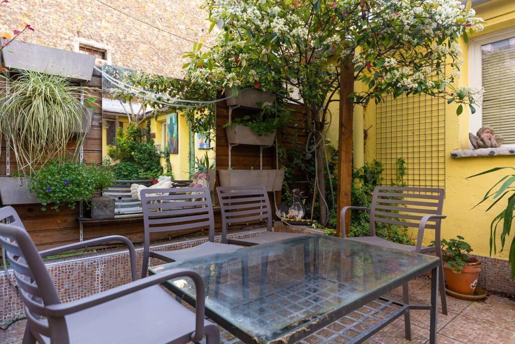 Appartement De Caractere Avec Jardinet Privatif A 1 Min Metro 1, Paris, Disneyland Vincennes Exterior photo